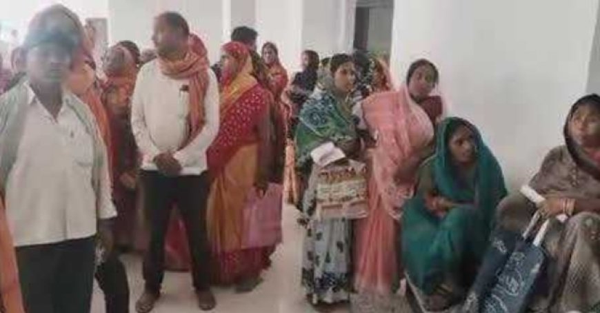 मेराल प्रखंड की पथरिया गांव में 2 साल से राशन नहीं मिलने की शिकायत