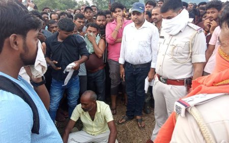 गढ़वा मेराल में हुई जघन्य अपराध एक पिता ने अपनी बेटी और नवजात को हत्या कर गाड़ दिया। शादी से पहले ही गर्भवती थी बेटी जिस से नाराज पिता ने की हत्या