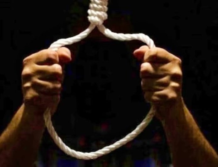 गढ़वा थाना क्षेत्र अंतर्गत लगमा में 19 वर्षीय युवक ने फांसी लगाकर किया आत्म हत्या